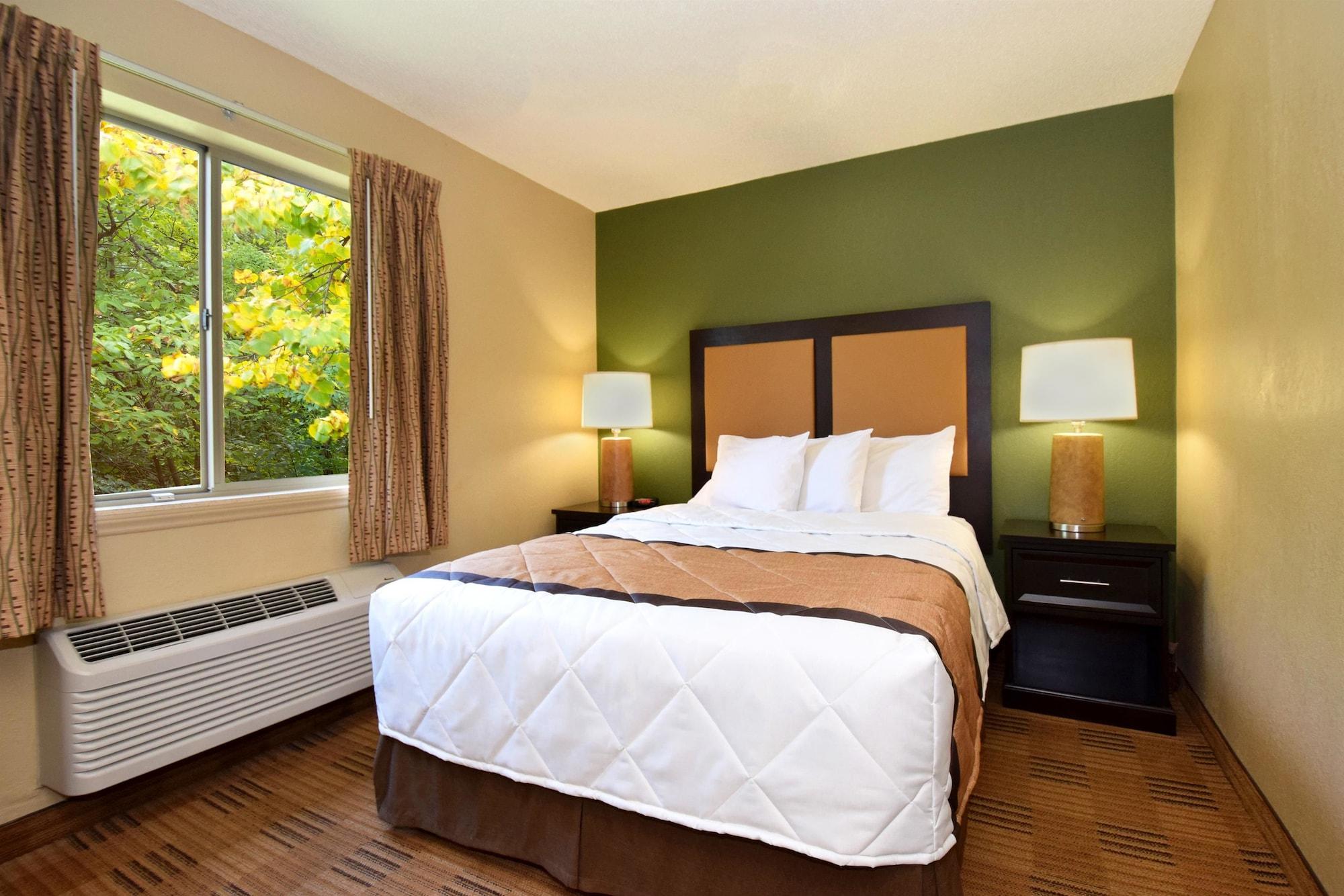 Extended America Select - Dallas - Colinas - Meadow Creek Dr Hotel
