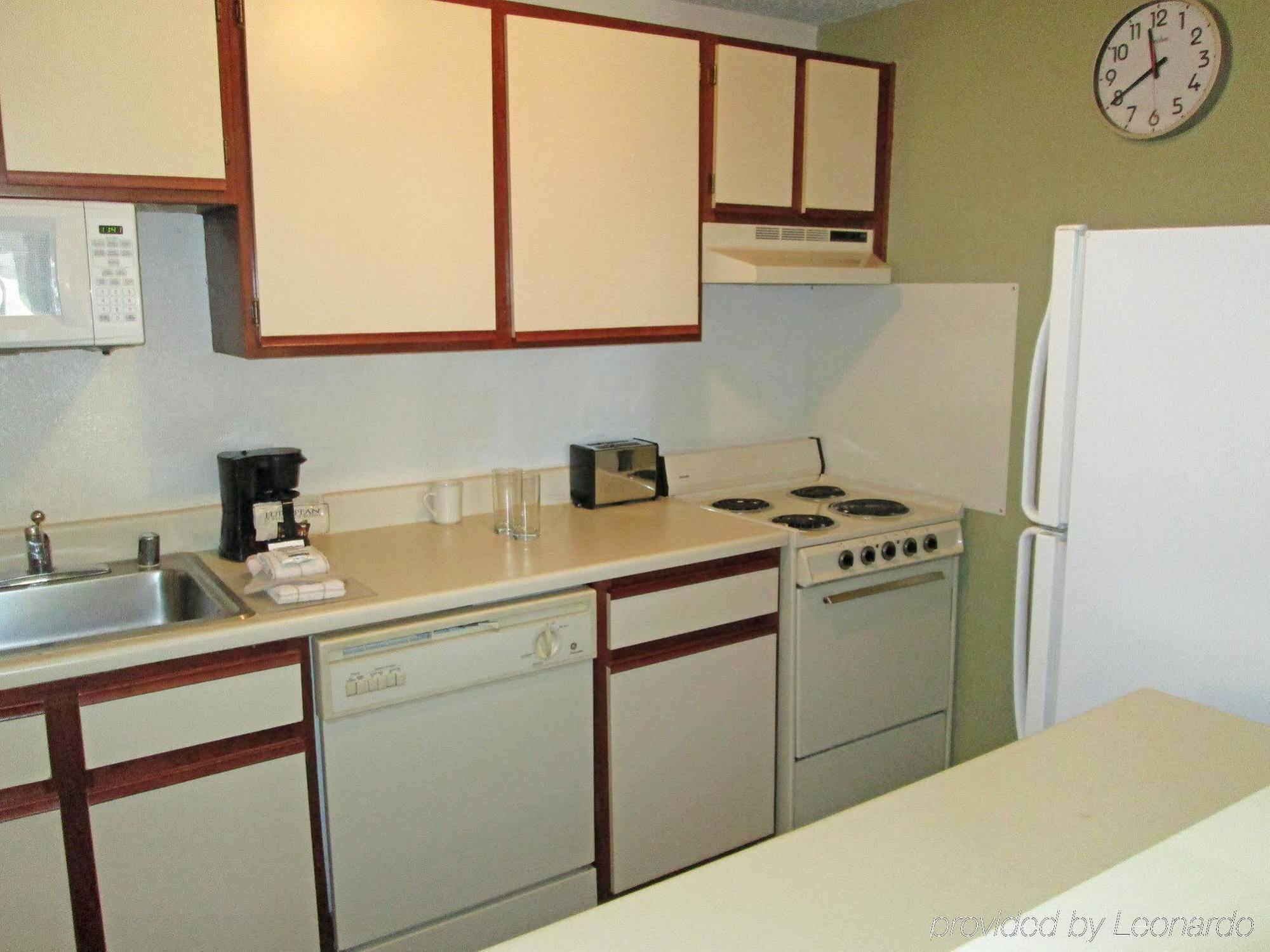 Extended America Select - Dallas - Colinas - Meadow Creek Dr Hotel 2*